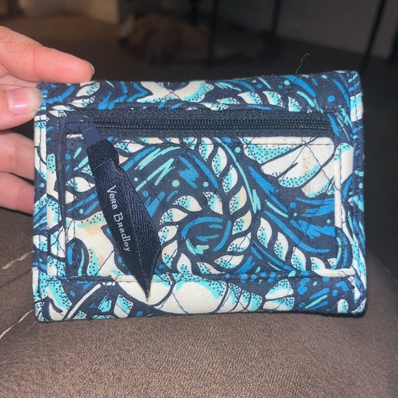 Vera Bradley Blue and White Wallet - Picture 2 of 4